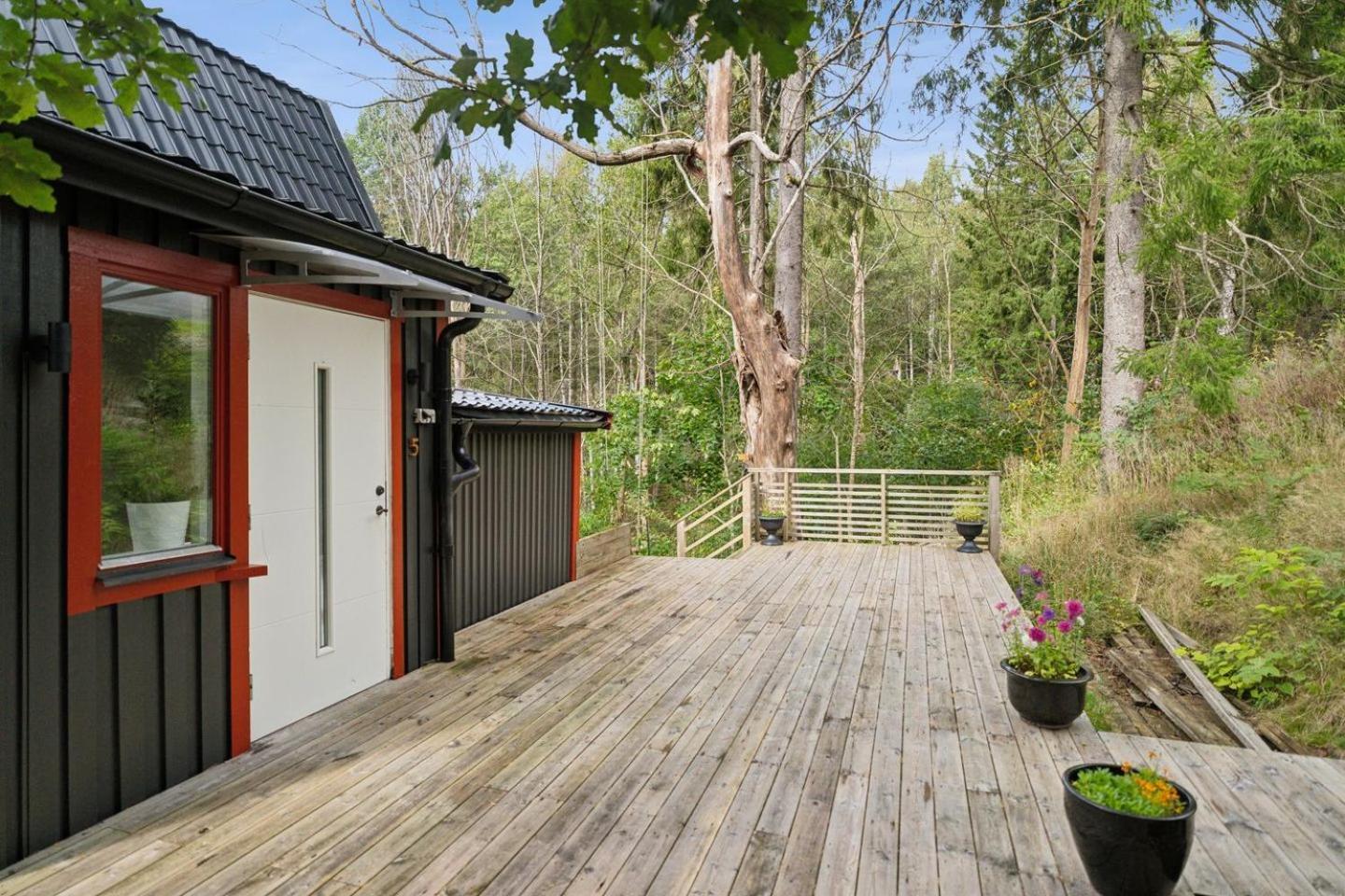 The Little Oasis In Gothenburg Villa Exterior photo